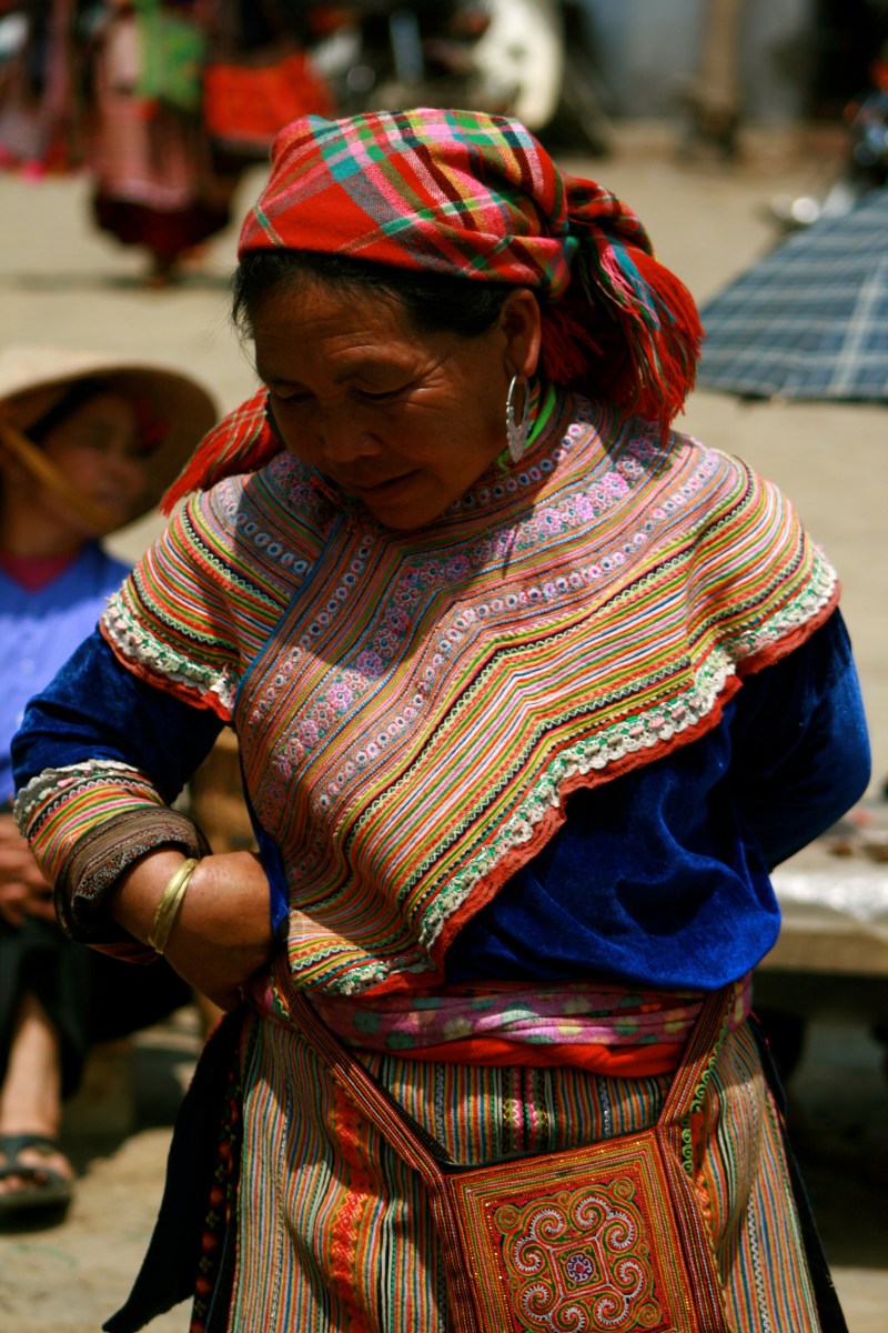 Flower Hmong dress detail